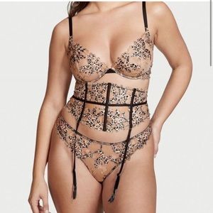 Victoria’s Secret Very Sexy Floral Embroidered Waist Cincher Corset XS/S Black